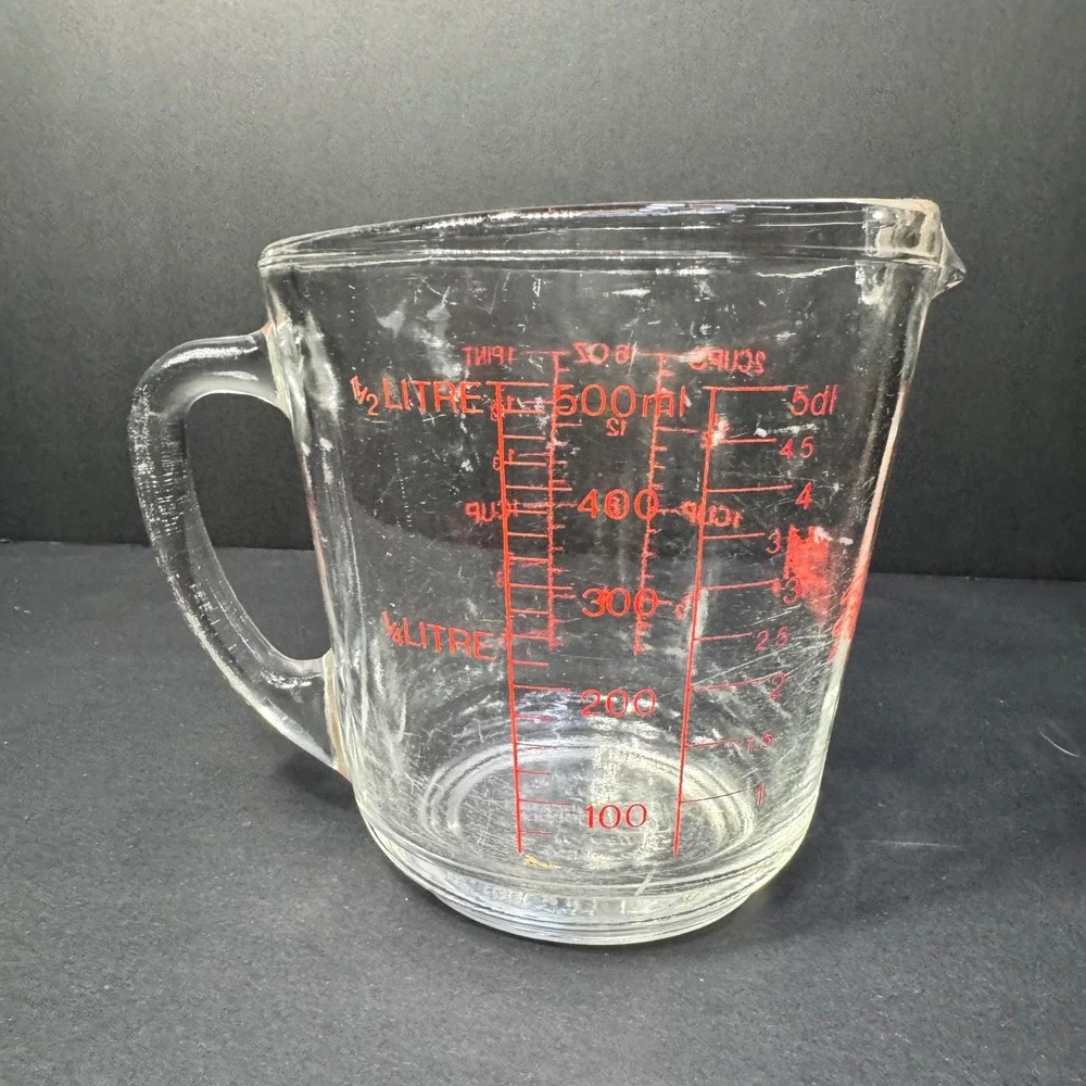 Vintage Anchor Hocking Fire-King 2 Cup Glass Measuring Cup Red Letter‎ D Handle